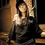 Shareefa - List pictures