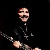 Iommi - List pictures