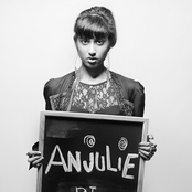 Anjulie - List pictures