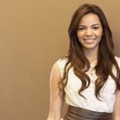 Leslie Grace - List pictures