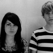 Blood Red Shoes - List pictures