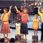 Sharon, Lois & Bram - List pictures