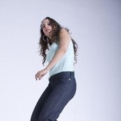 Luisa Maita - List pictures