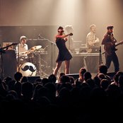 Deluxe - List pictures