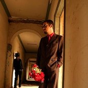 Dead Combo - List pictures