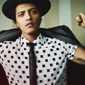 Bruno Mars - List pictures