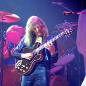 Steve Howe - List pictures