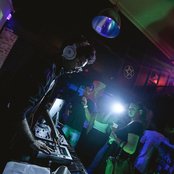 Vanz - List pictures