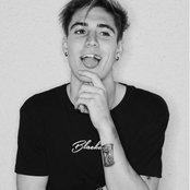 Sammy Wilk - List pictures