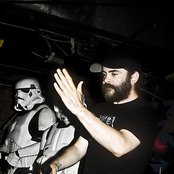 Mc Chris - List pictures