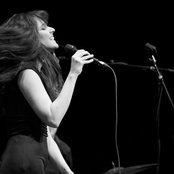 Simin Tander - List pictures