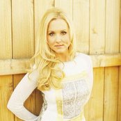 Tamara Walker - List pictures