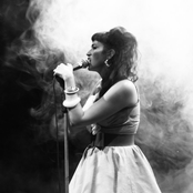 Nina Zilli - List pictures