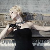 Courtney Fortune - List pictures