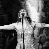 The Gift - List pictures