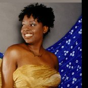 Ledisi - List pictures