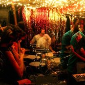 Small Black - List pictures