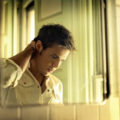 Kris Allen - List pictures