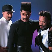 Cameo - List pictures