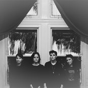 Savages - List pictures
