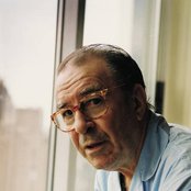 João Gilberto - List pictures