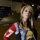 Stephanie Smith - List pictures