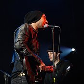 She Wants Revenge - List pictures