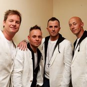 East 17 - List pictures