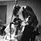 Daze - List pictures