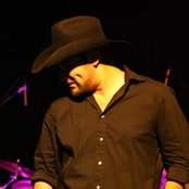 Shane Yellowbird - List pictures