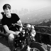 Asher Monroe - List pictures