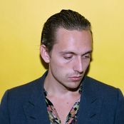 Gabriel Bruce - List pictures