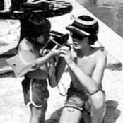 Julian Lennon - List pictures