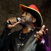 Eek-a-mouse - List pictures