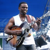Norman Brown - List pictures