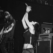 Lennon - List pictures