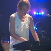 Emily Haines - List pictures