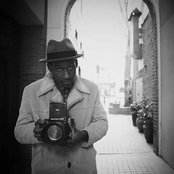 Leon Bridges - List pictures