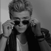 Christopher - List pictures