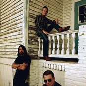 Them Crooked Vultures - List pictures