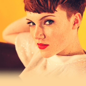 Chloe Howl - List pictures