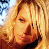 Katelyn Clampett - List pictures