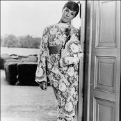 Julie Andrews - List pictures