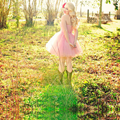 Raelynn - List pictures