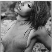 Ashanti - List pictures