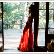 Nia Andrews - List pictures