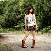 Cady Groves - List pictures