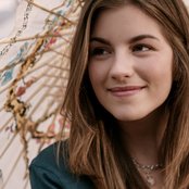 Bethany Dillon - List pictures