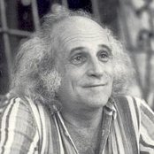 Ferre - List pictures