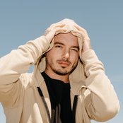 J Balvin - List pictures